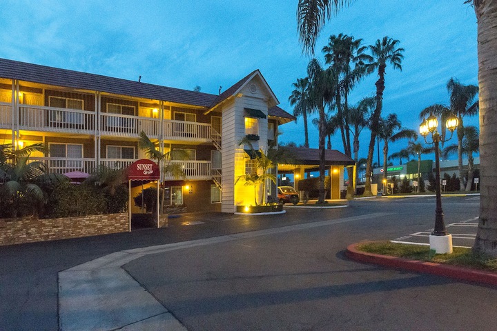 Hotel 3 of 66