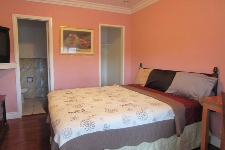 Room 28 of 54