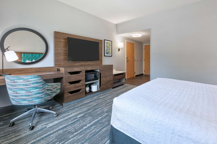 Room 18 of 26