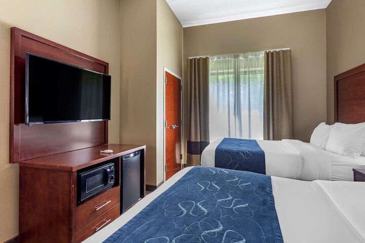 Comfort Suites Manchester near Arnold AFB