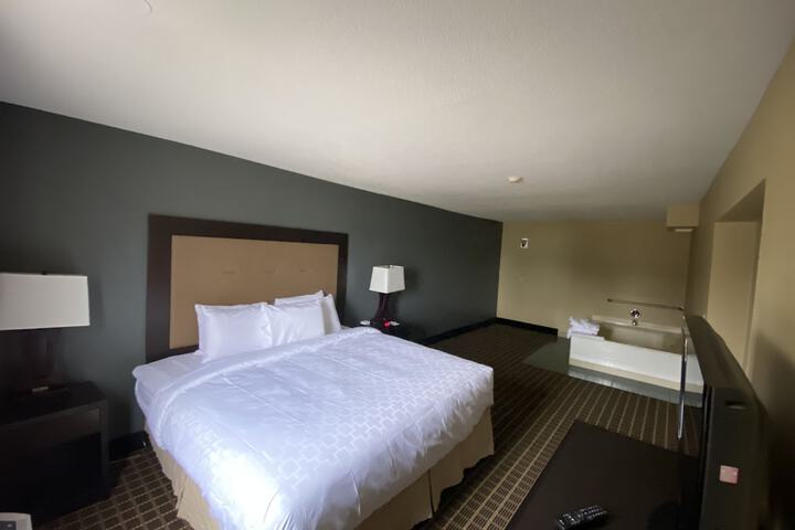 Room 17 of 22