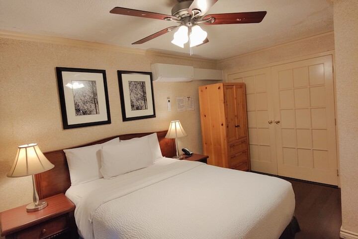 Room 61 of 86