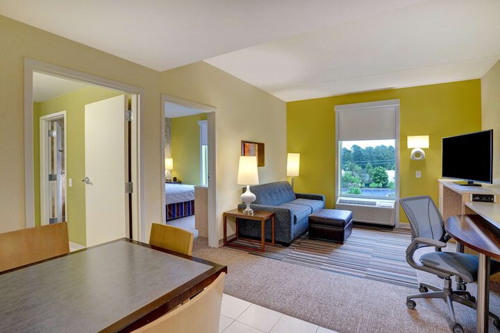 Room 18 of 35