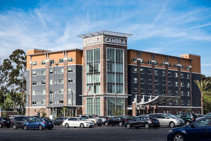 Hotel 4 of 92