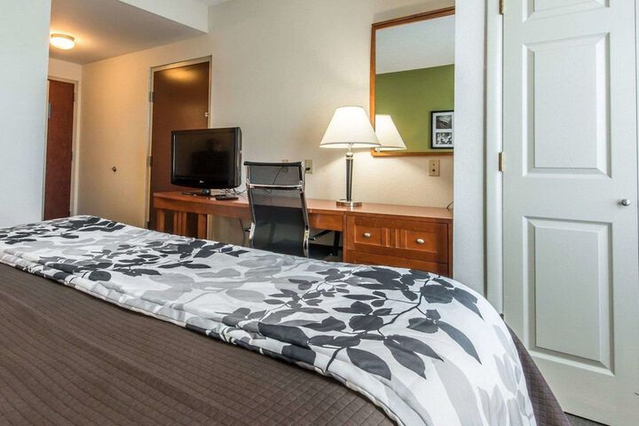 Room 34 of 72