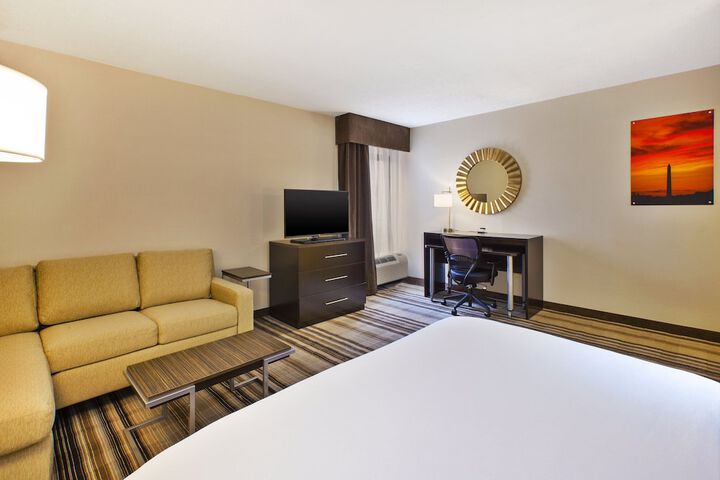 Room 18 of 52
