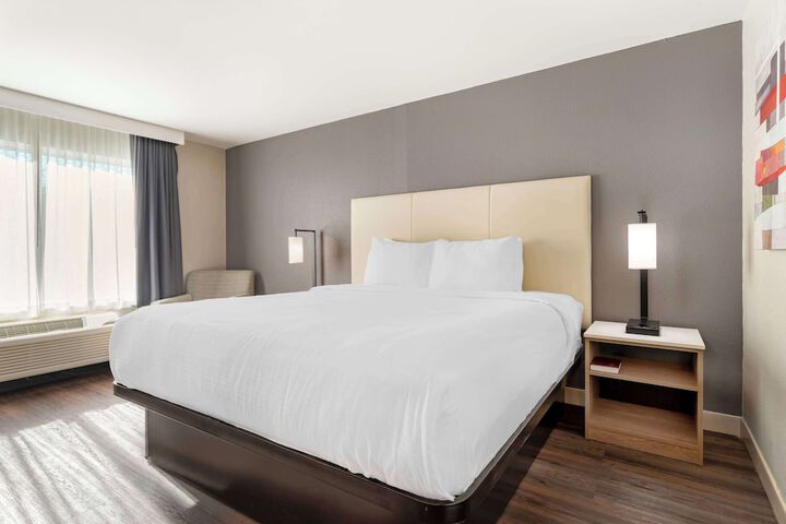 Best Western Plus Rancho Cordova Inn