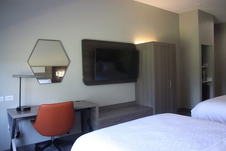Room 76 of 101