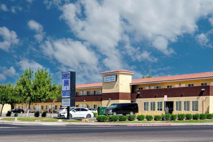America Inn & Suites