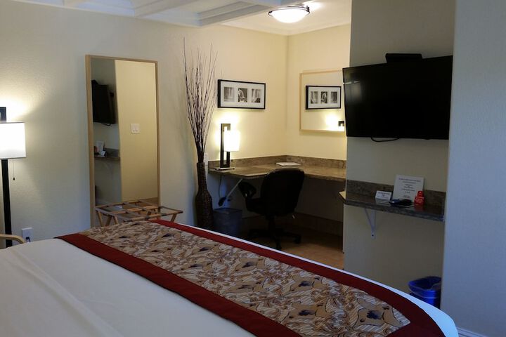 Room 12 of 14