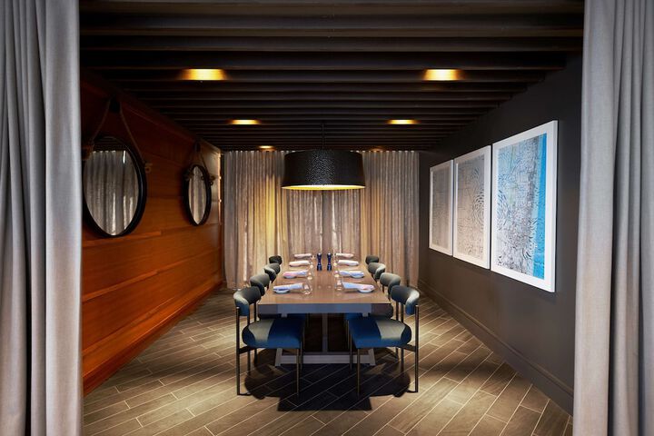 Dining 82 of 97