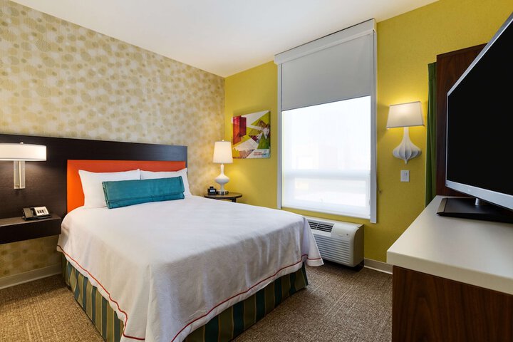 Room 32 of 54