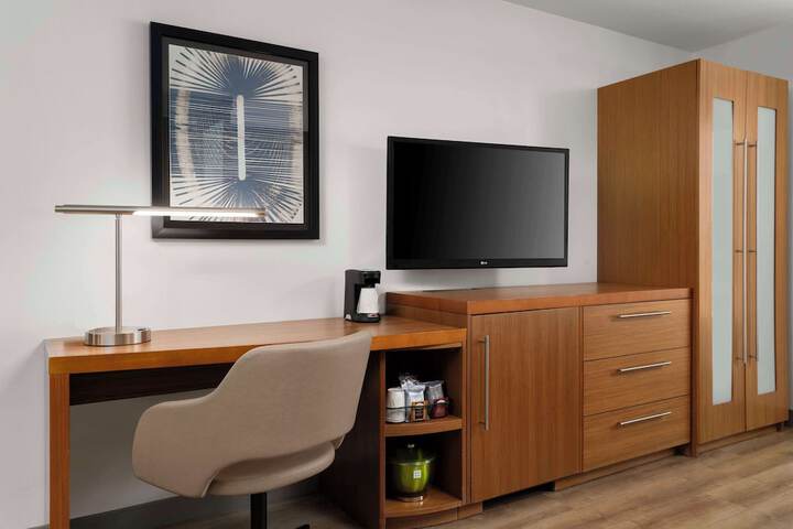 Room 12 of 39