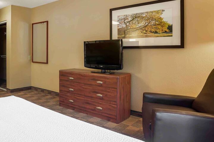 Room 11 of 22