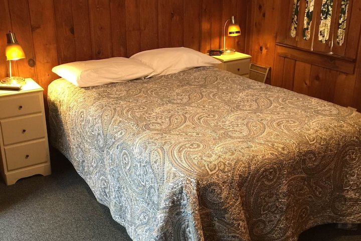 Room 13 of 26