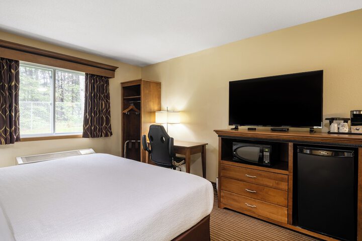 Room 13 of 44