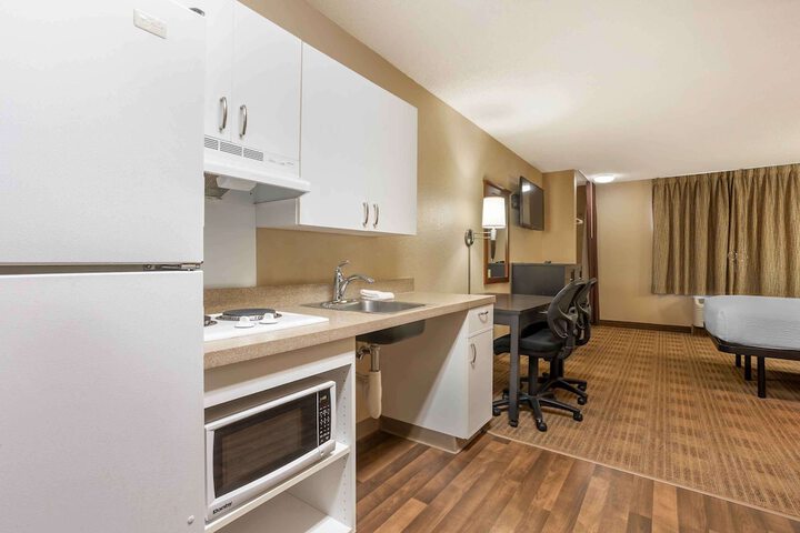 Room 15 of 24