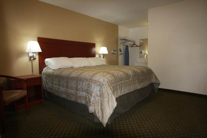 Room 26 of 59