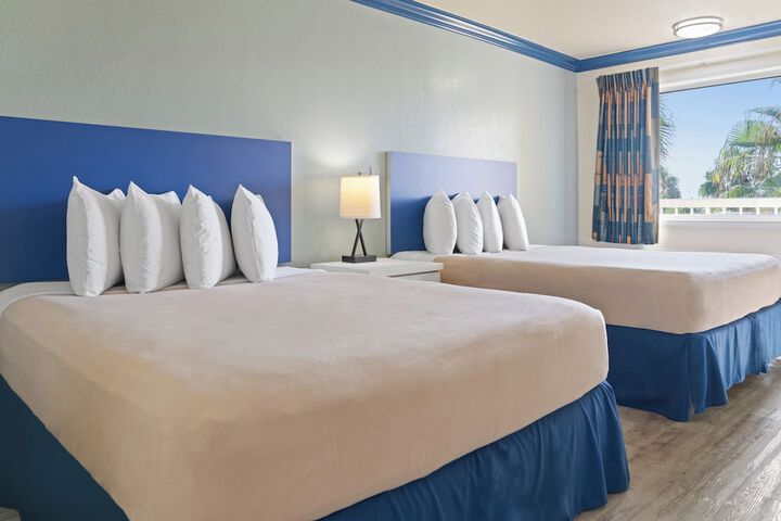 Room 16 of 27