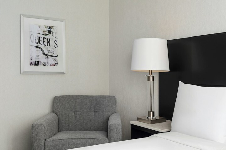 Chelsea Hotel Toronto