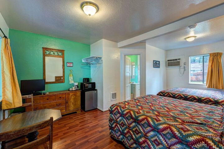 Room 21 of 31