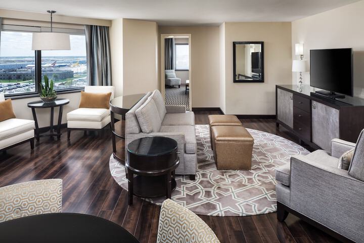 Room 25 of 62