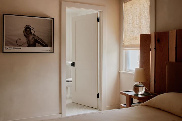 Room 19 of 28