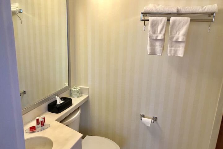 Room 17 of 45