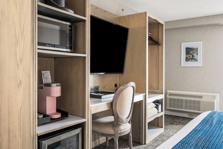Room 54 of 108