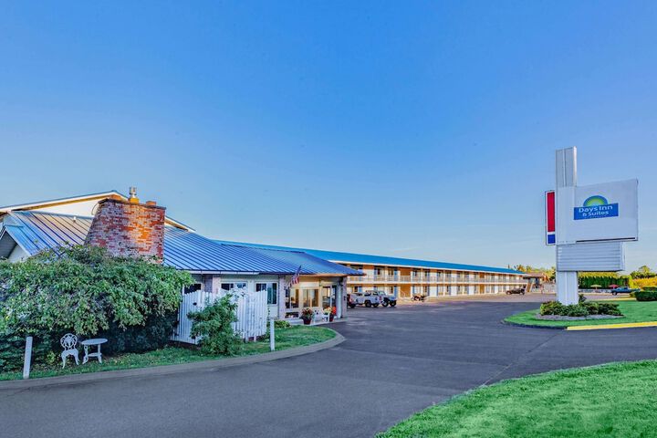 Hotel 5 of 57