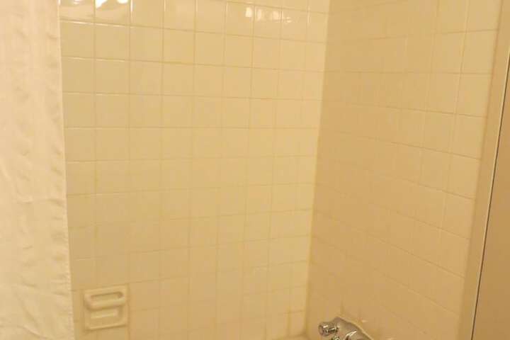 Room 7 of 30