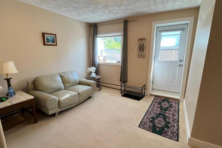 Admirals Quay Motel & Suites