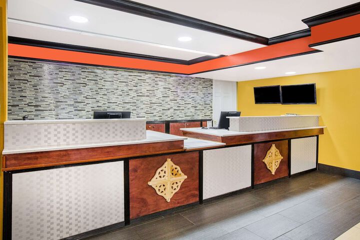 Hotel Interior 9 of 21