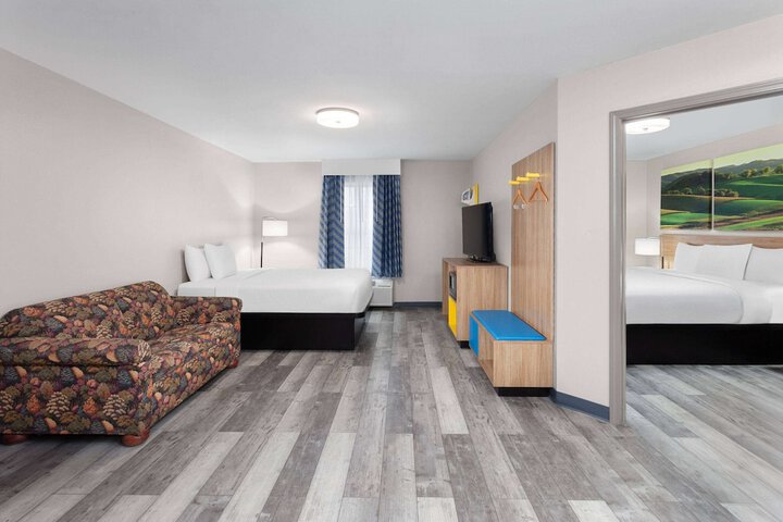 Room 19 of 29