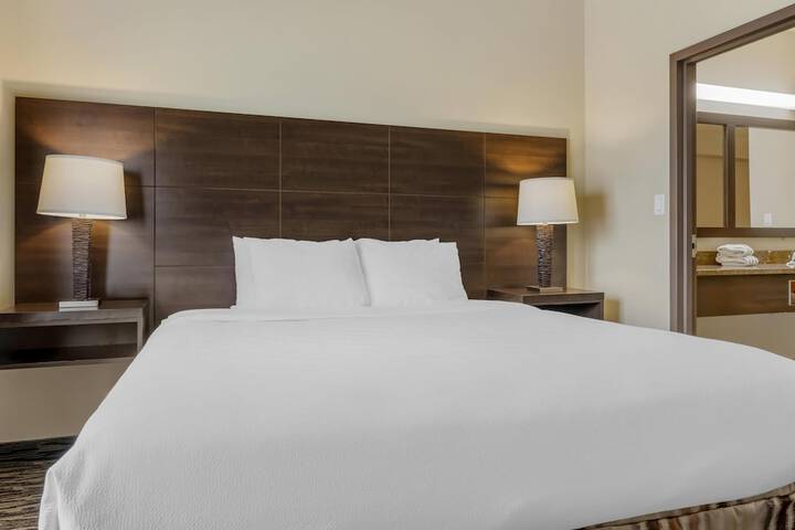 Best Western Plus Bridgewater Hotel & Convention Centre