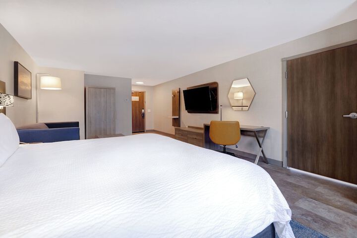 Holiday Inn Express & Suites Moab by IHG