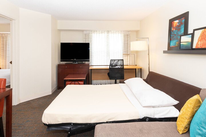 Room 12 of 34