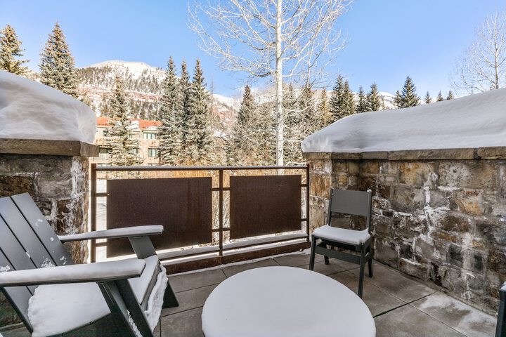 Element 52 Auberge Collection
