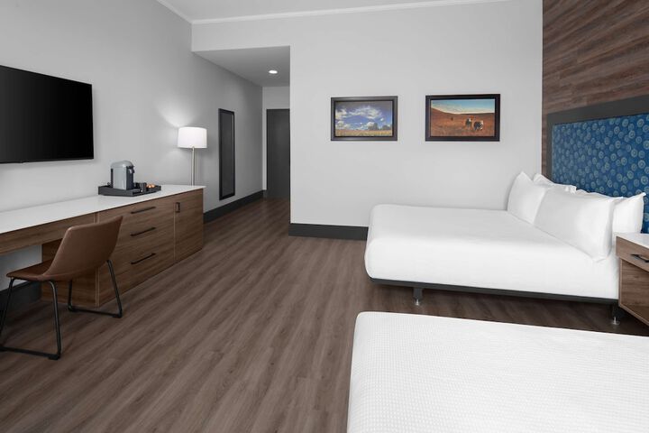 Room 118 of 174