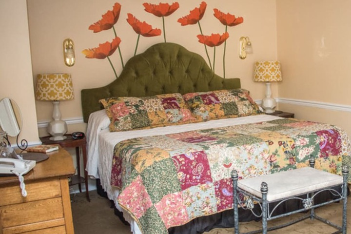 Vandiver Inn