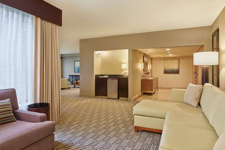 DoubleTree by Hilton Houston Intercontinental Airport