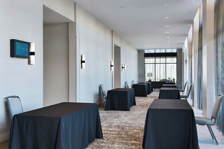 AC Hotel by Marriott Waco Downtown