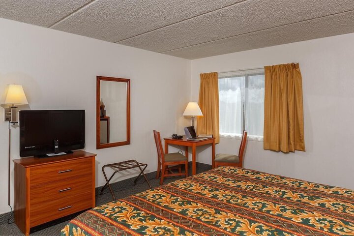 Room 26 of 66