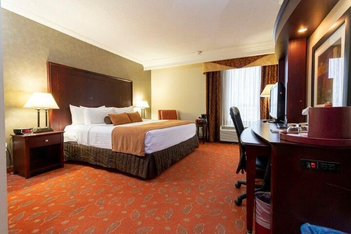 Room 9 of 25