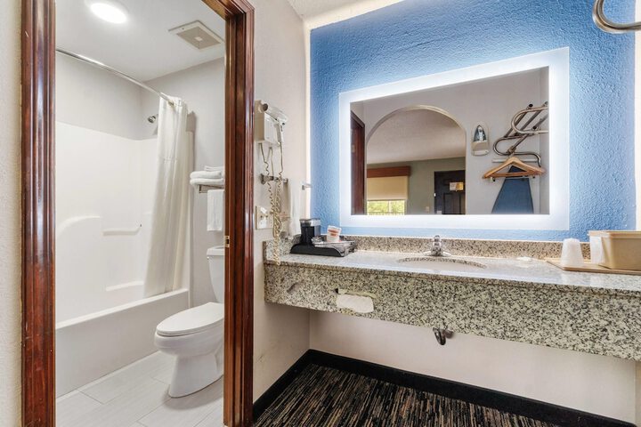 Quality Inn Adairsville - Calhoun South
