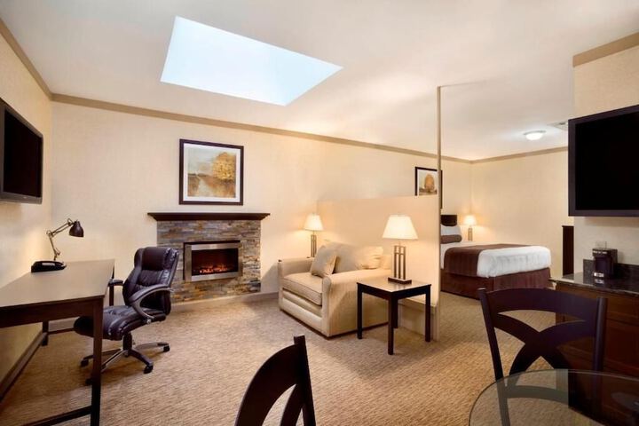 Room 8 of 29