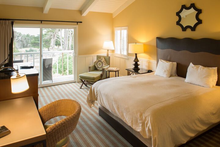 Lighthouse Lodge & Cottages