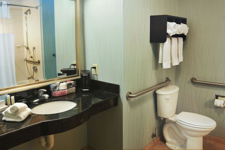 Room 8 of 30