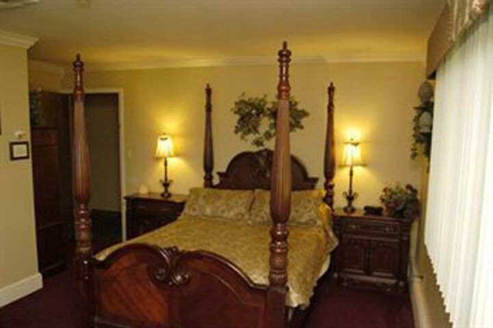 Knights Inn Lodge Resort Forest City