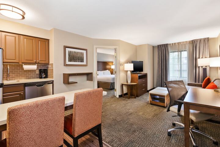 Staybridge Suites Kalamazoo by IHG
